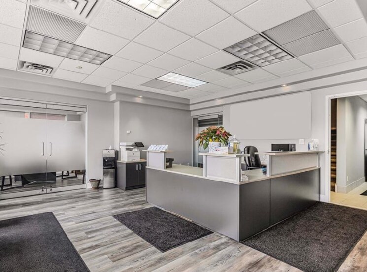 More Photos Of 361 King St, Midland Office For Lease