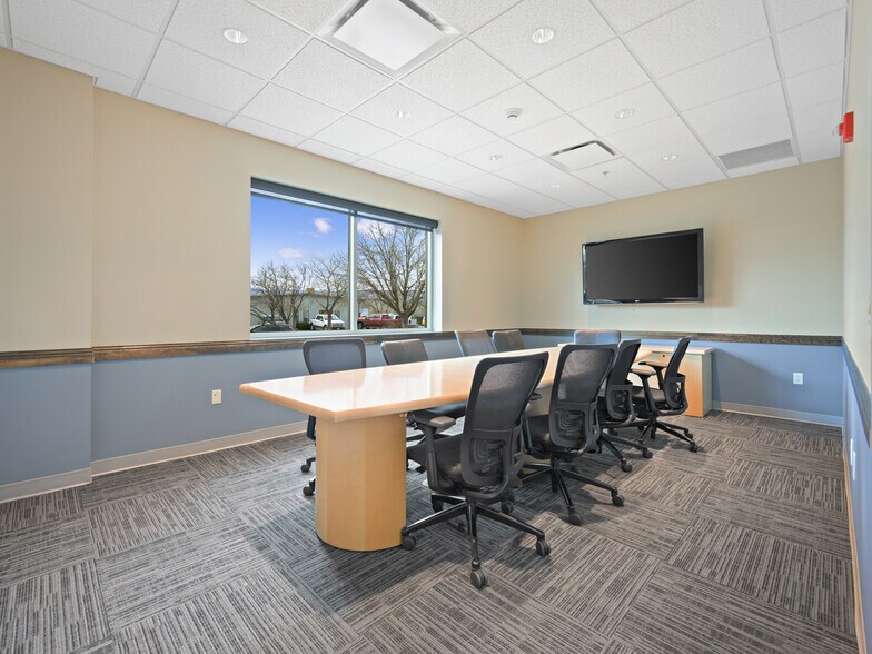 More Photos Of 2530 High Country Ct, Grand Junction Distribution For Lease