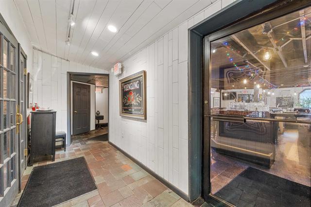 More Photos Of 31 Cottage St, Bayonne Restaurant For Sale