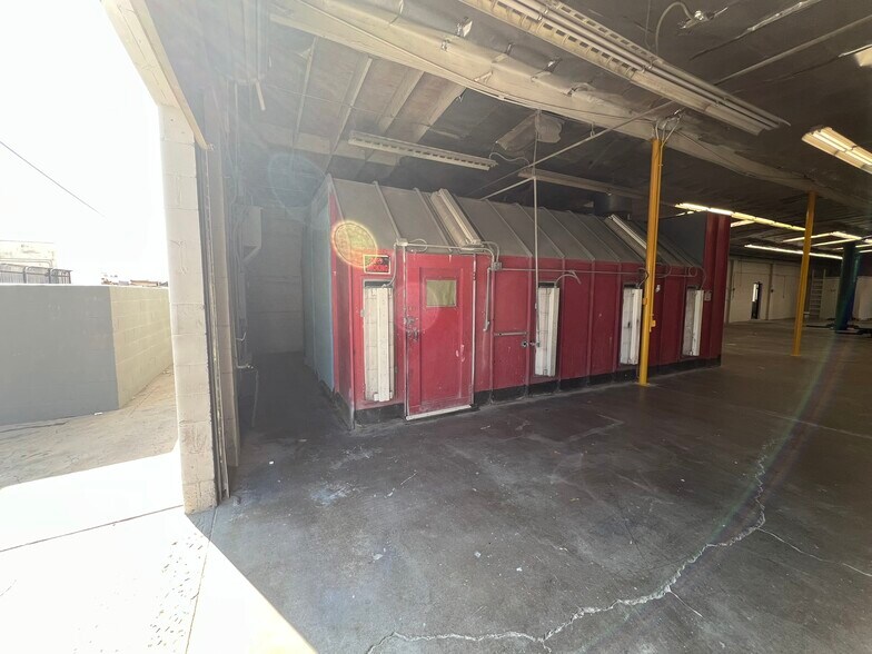 More Photos Of 500 S Raymond Ave, Fullerton Warehouse For Lease