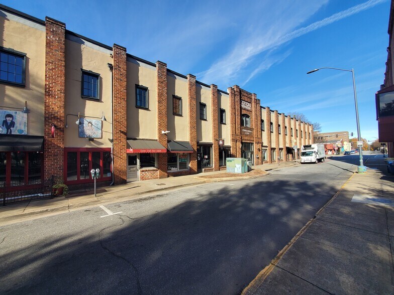 More Photos Of 269 N Hull St, Athens Apartments For Lease