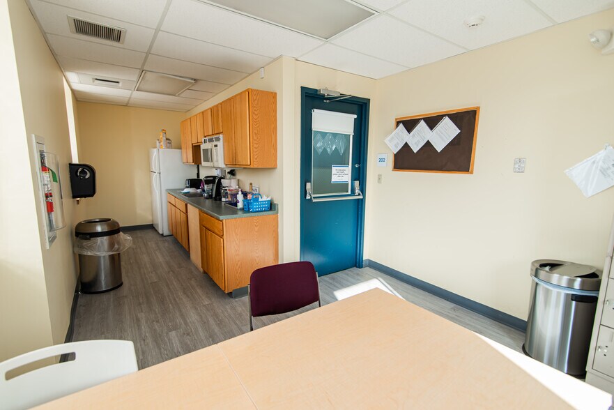 More Photos Of 1616 Orthodox St, Philadelphia Schools For Sale