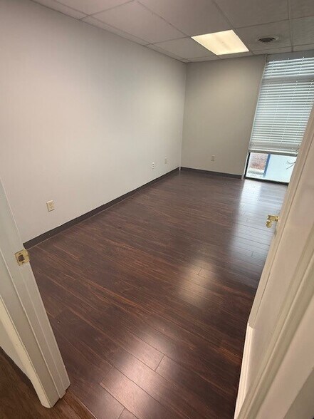 More Photos Of 5000 Coastal Hwy, Ocean City Office For Lease