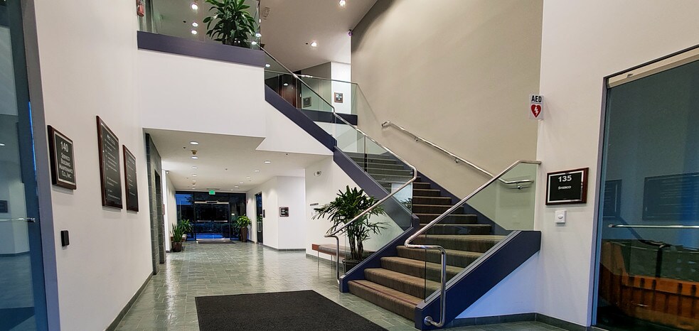 More Photos Of 1425 N McDowell Blvd, Petaluma Office For Sale