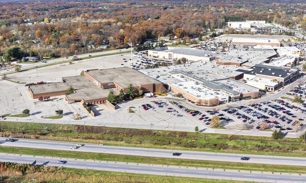 More Photos Of 6501 Grape Rd, Mishawaka General Retail For Sale