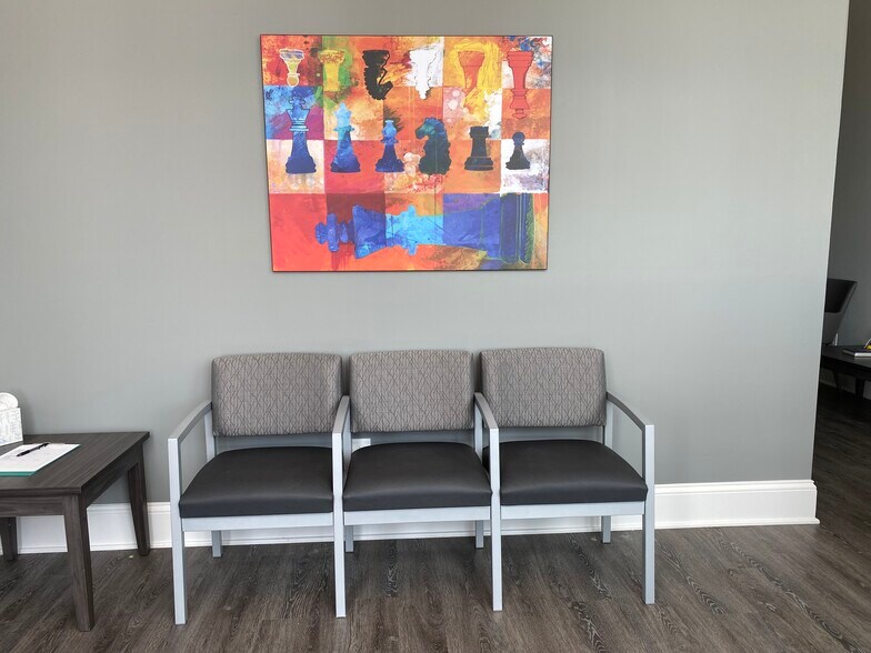 More Photos Of 6304 Meeting St, Prospect Office For Lease