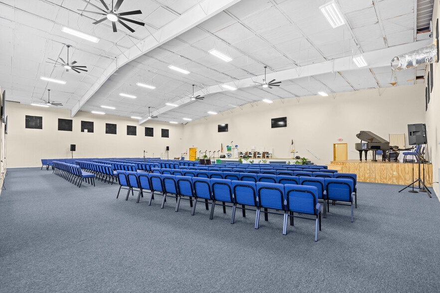 More Photos Of 69 Jessamine Ave, Georgetown Flex For Sale