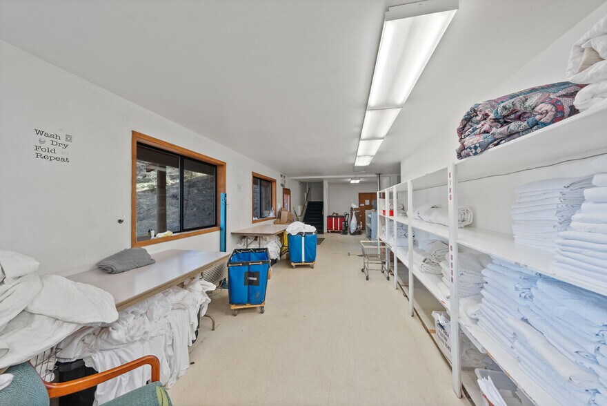 More Photos Of 3105 NE O. B. Riley Rd, Bend Hotel For Sale