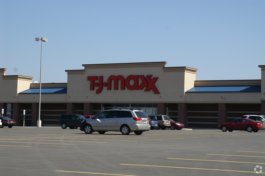 More Photos Of 4001-5001 University Town Center Dr, Morgantown Unknown For Lease