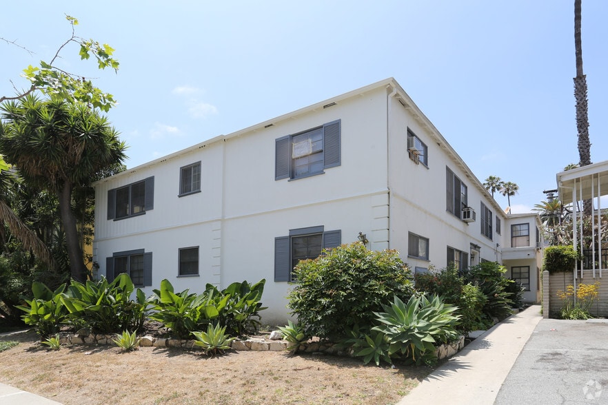 Primary Photo Of 455 S Oakhurst Dr, Beverly Hills Apartments For Sale