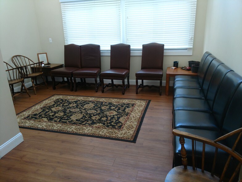 More Photos Of 420 E Main St, Branford Medical For Sale