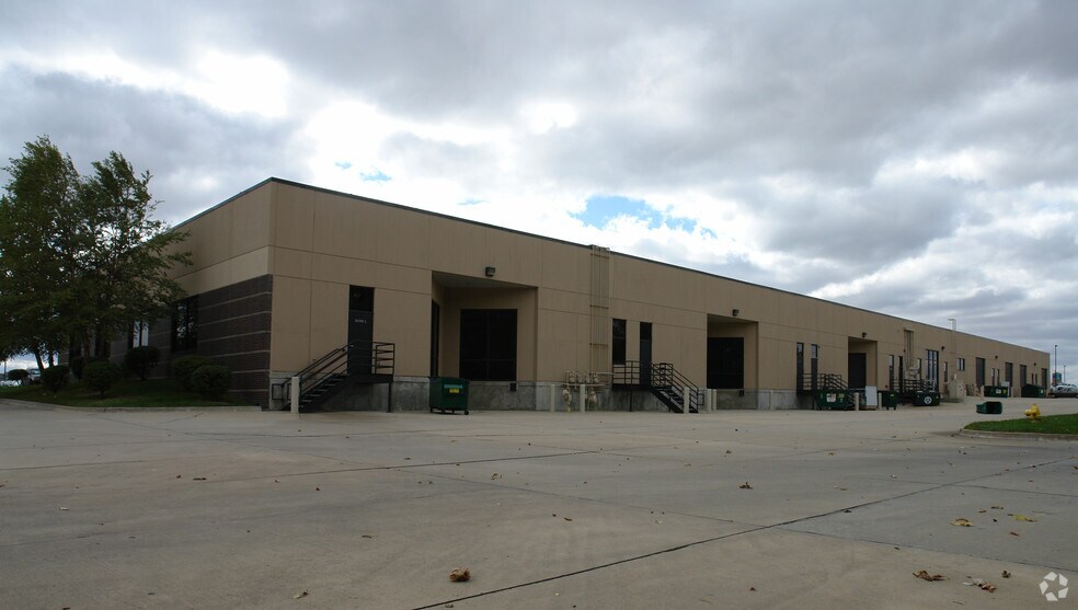 More Photos Of 8191 Birchwood Ct, Johnston Flex For Lease