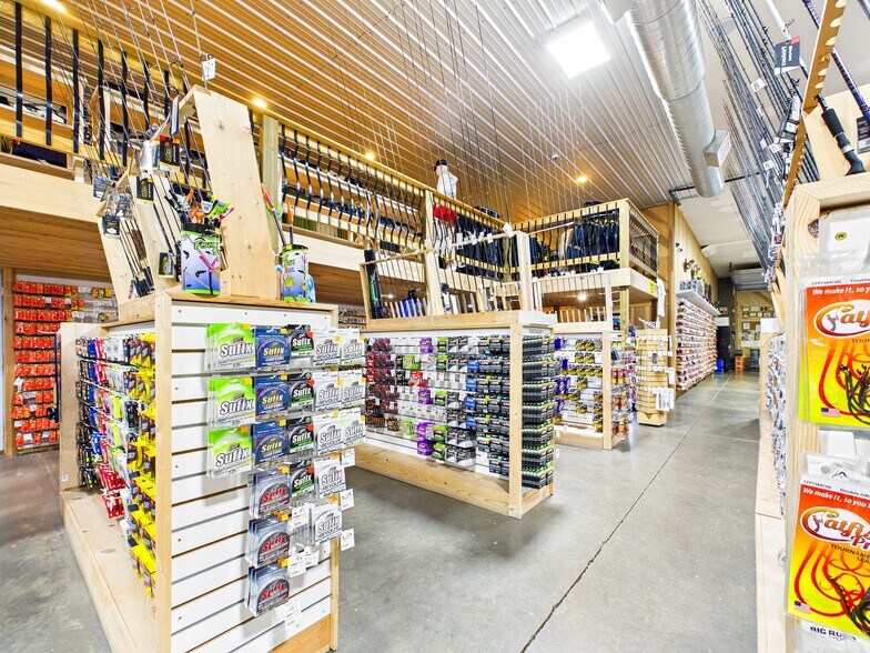 More Photos Of 13520 Emerson Ave, Williamstown General Retail For Sale