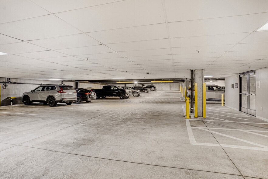 More Photos Of 2420 17th St, Denver Office For Lease