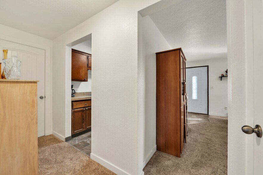 More Photos Of 805-875 Gerth Ave NW, Salem Apartments For Sale