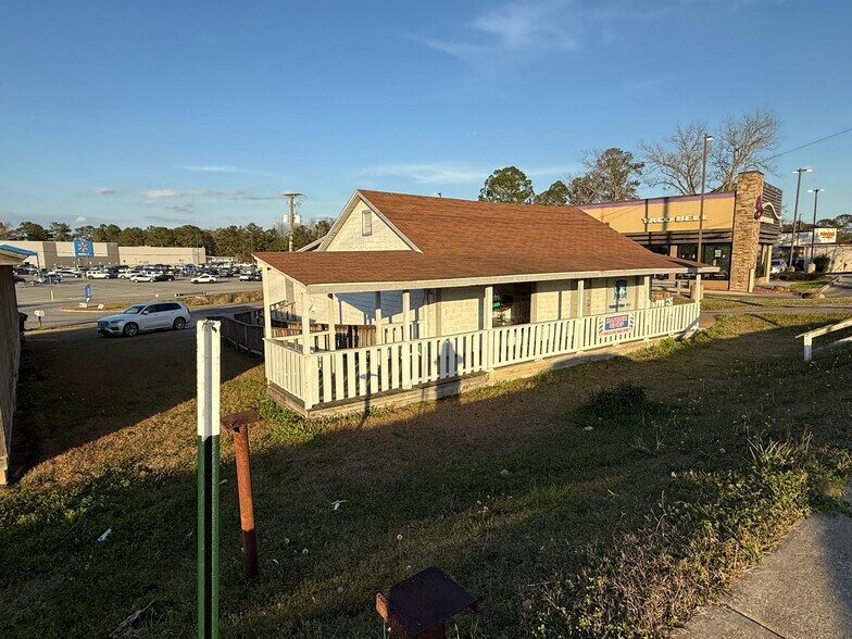 More Photos Of 313 HWY 84 hwy, Cairo Flex For Sale