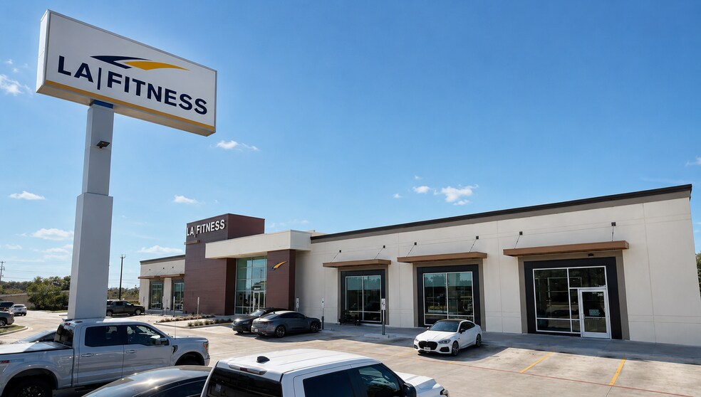 Primary Photo Of 9955 Braun Rd, Helotes Health Club For Sale