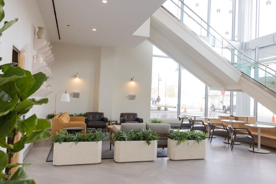 More Photos Of 11 Rock Row, Westbrook Medical For Lease