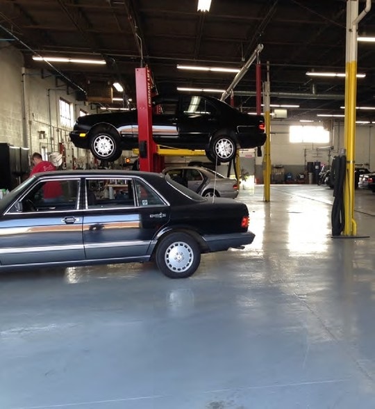 More Photos Of 555 E Plainfield Rd, Countryside Service For Sale