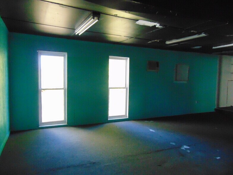 More Photos Of 32b Old Matawan Rd, Old Bridge Storefront Retail Office For Lease