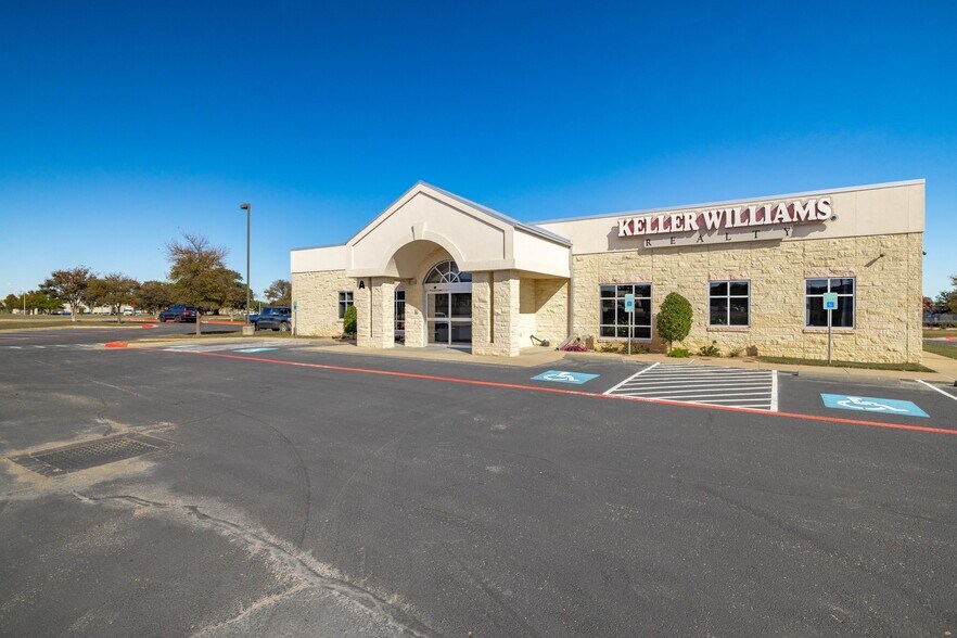 More Photos Of 900 Quest Blvd, Cedar Park Medical For Lease