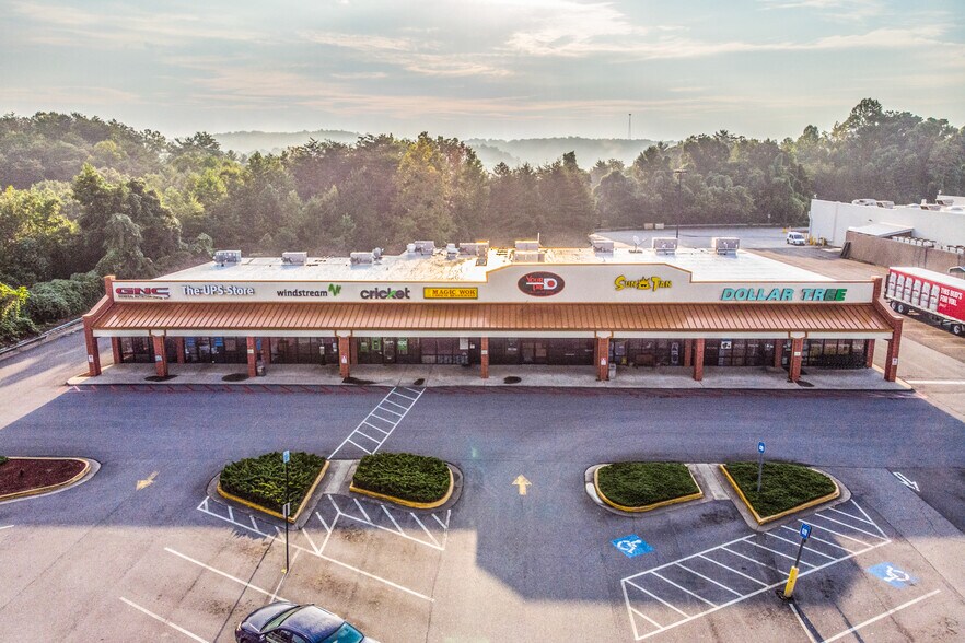 More Photos Of 400 Wal-Mart Way, Dahlonega Storefront For Lease