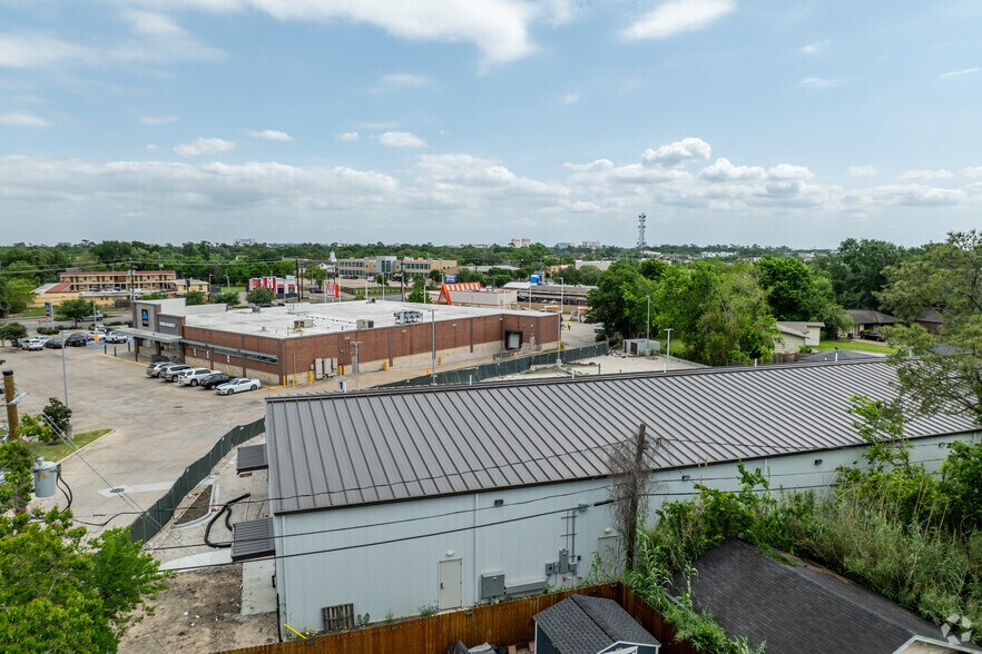 More Photos Of 3622 Old Spanish Trl, Houston Warehouse For Lease