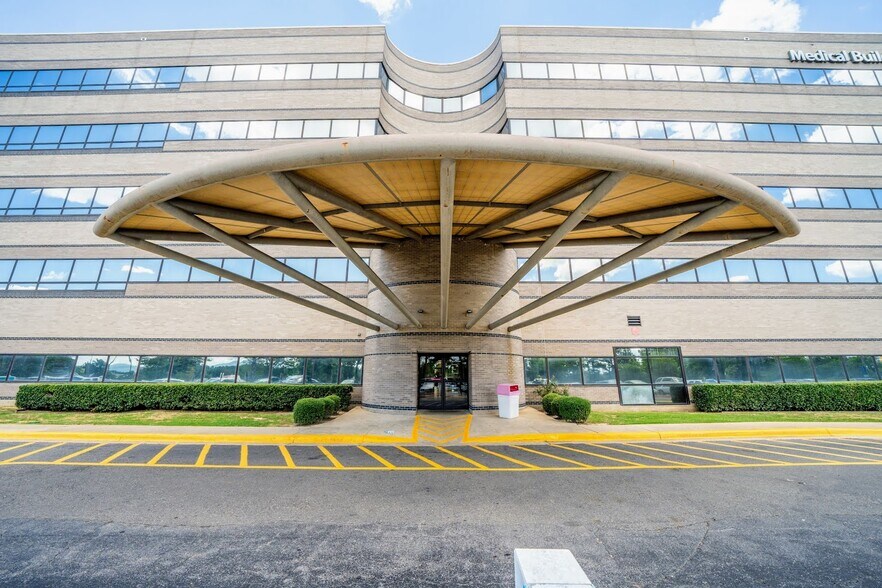 More Photos Of 1 Mercy Ln, Hot Springs Medical For Sale