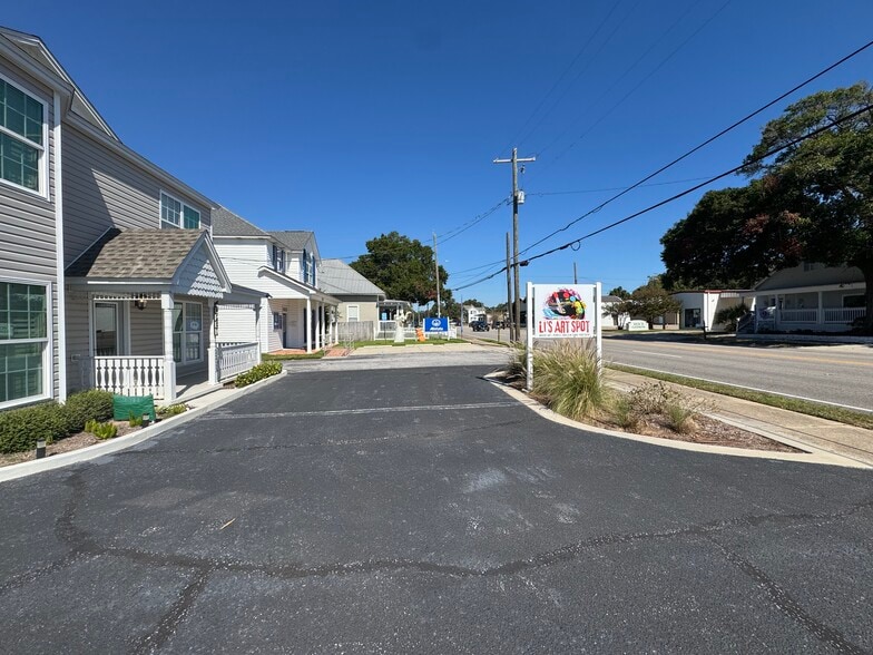 More Photos Of 1113 N 9th Ave, Pensacola Freestanding For Lease