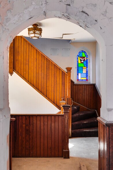 More Photos Of 2600 E Marshall St, Richmond Religious Facility For Sale