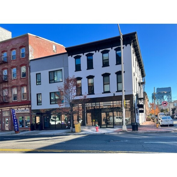 More Photos Of 378 Broad St, Newark Storefront Retail Office For Lease