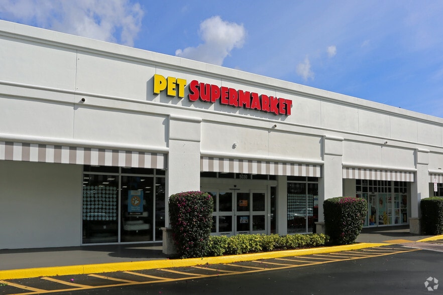 More Photos Of 5030 Champion Blvd, Boca Raton Unknown For Lease