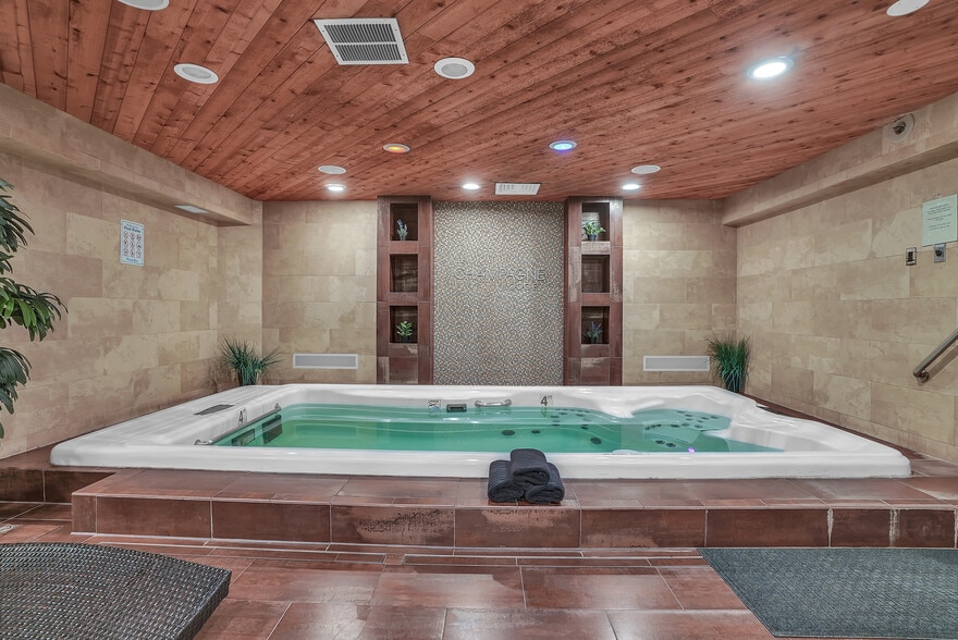 More Photos Of 16W621 S Frontage Rd, Willowbrook Hotel For Sale