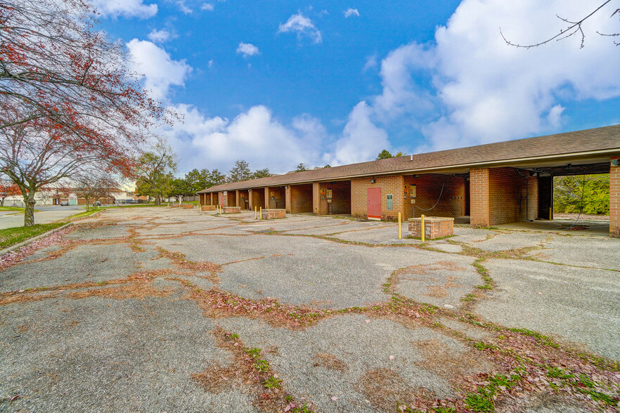 Primary Photo Of 133 W Hebble Ave, Fairborn Carwash For Sale