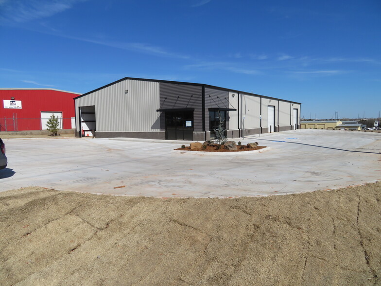 Primary Photo Of 2232 S Missouri Ave, Oklahoma City Warehouse For Sale