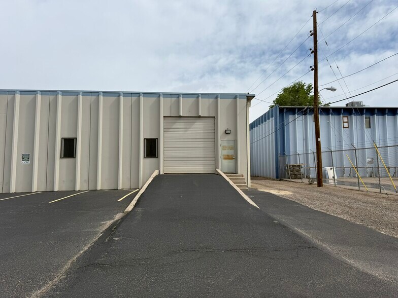More Photos Of 5200-5280 Broadway, Denver Warehouse For Lease