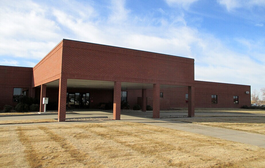 Primary Photo Of 1721 Burlington Dr, Bismarck Office For Lease