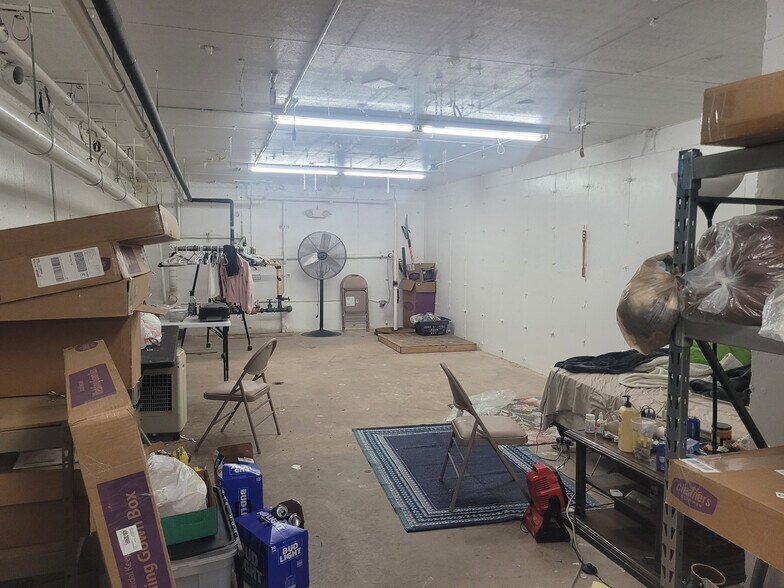 More Photos Of 3171 S 76th St, Milwaukee General Retail For Sale