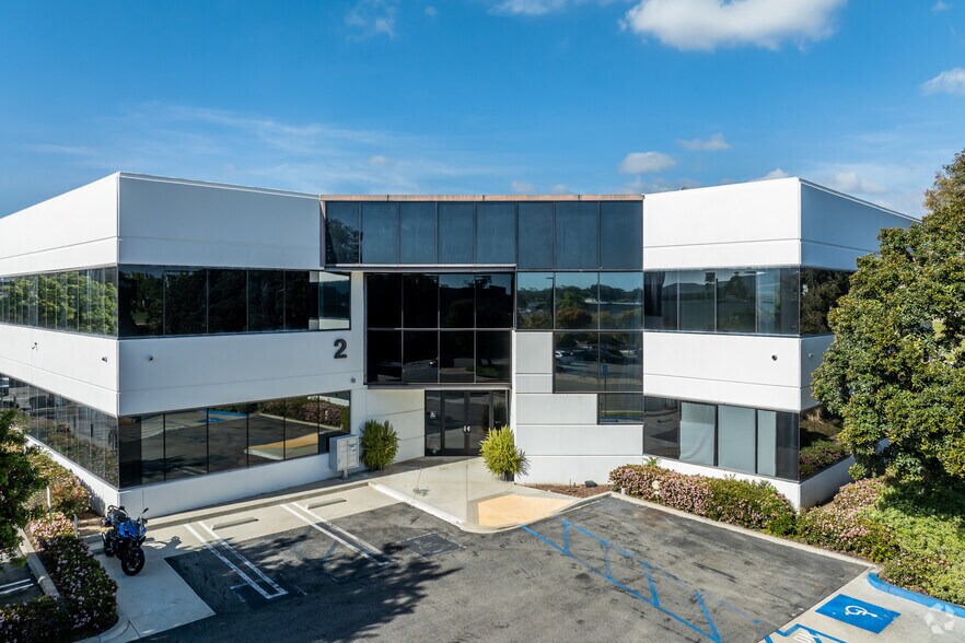 Primary Photo Of 2 Wrigley Ave, Irvine Coworking Space