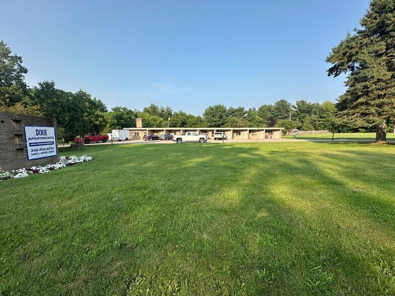 Primary Photo Of 16001 Dixie Hwy, Holly Apartments For Sale