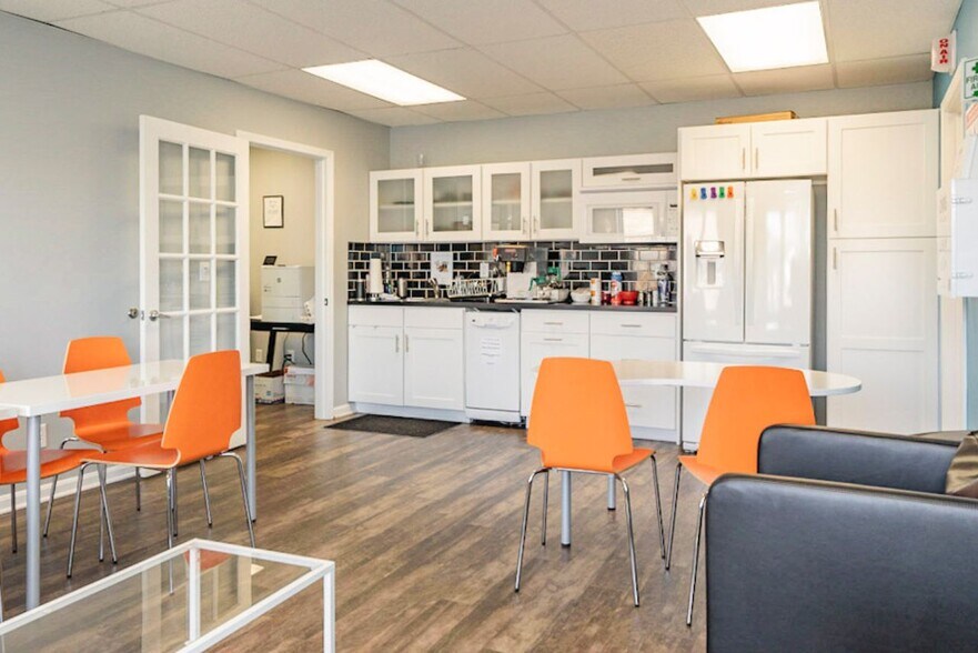 More Photos Of 821 Mt Tabor Rd, New Albany Office For Sale