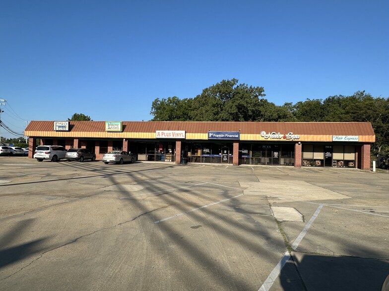 Primary Photo Of 706 MS-12 Suite D, Starkville Storefront Retail Office For Lease