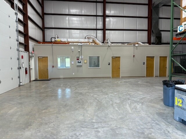 More Photos Of 421 19th SE st, Hickory Industrial For Lease