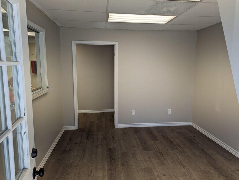 More Photos Of 3350 Mcfaddin St, Beaumont Storefront For Lease