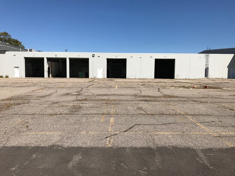 More Photos Of 3249 S County Road 45, Owatonna Warehouse For Lease