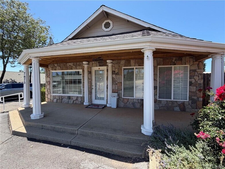 Primary Photo Of 7671 Skyway, Paradise Storefront Retail Office For Lease