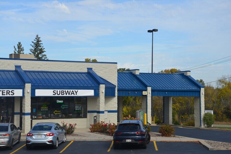 More Photos Of 827 N Rochester St, Mukwonago Unknown For Sale