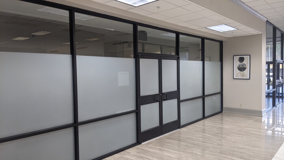 More Photos Of 777 Gloucester St, Brunswick Office For Lease