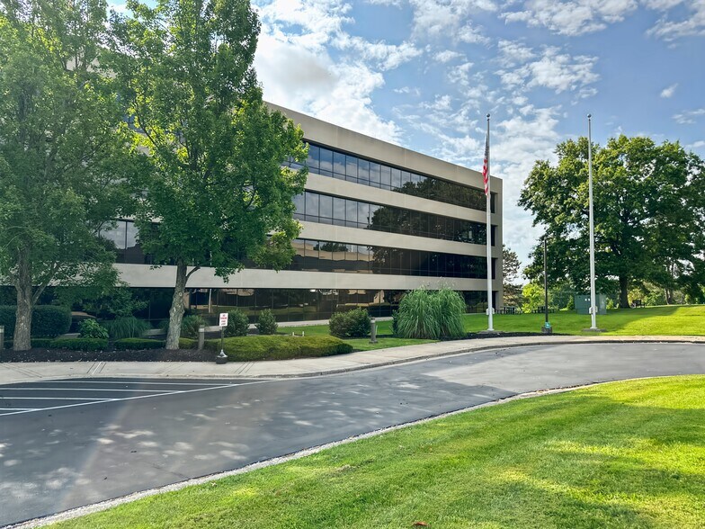 More Photos Of 3499 Blazer Pky, Lexington Coworking Space