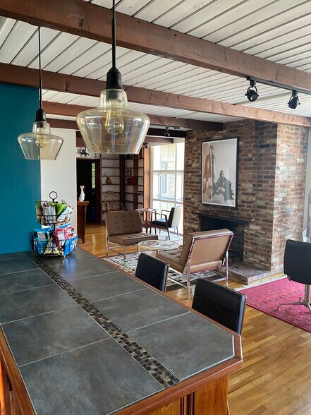 More Photos Of 2330 W 3rd St, Los Angeles Office For Sale